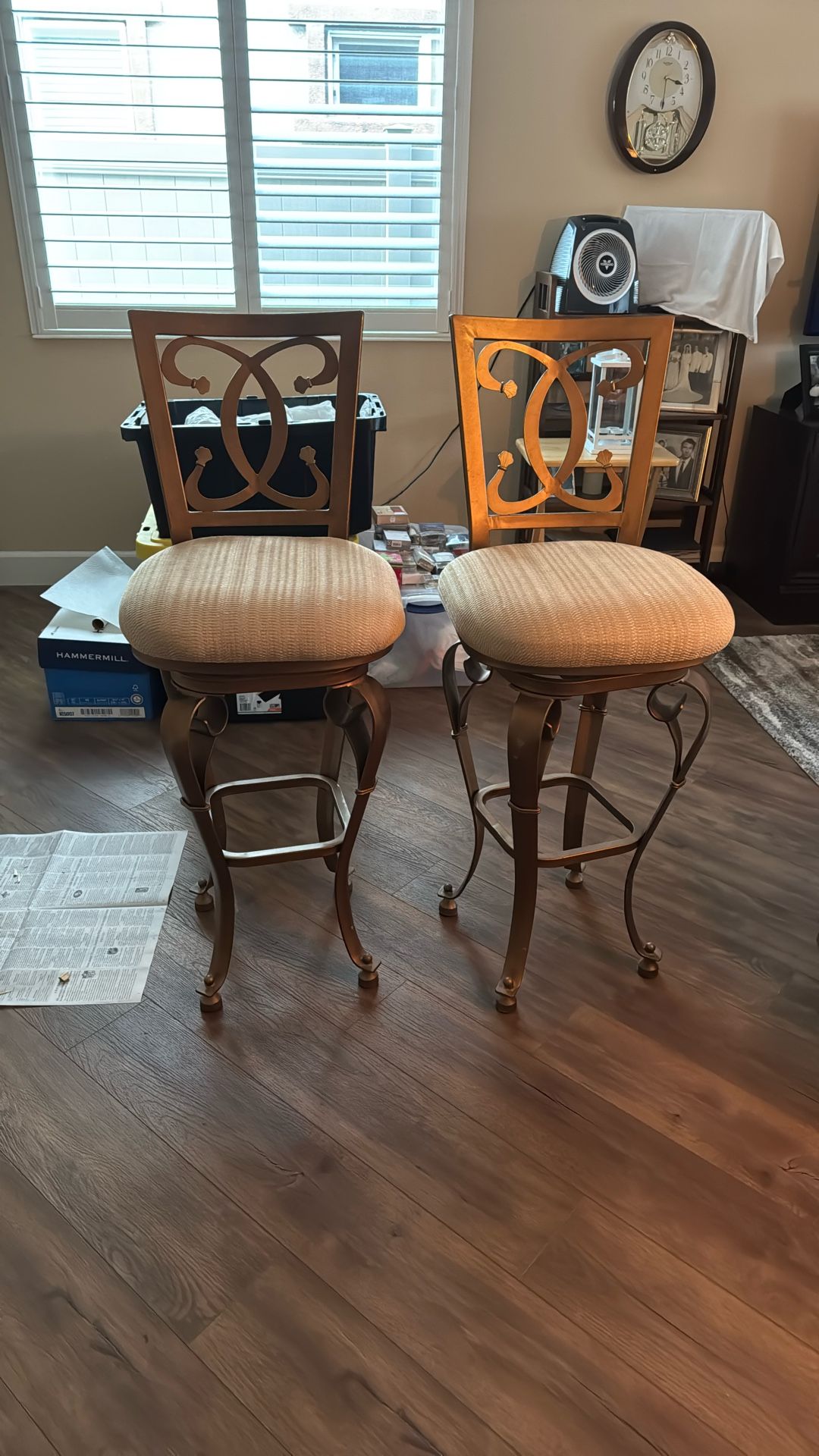 2 Bar Stools