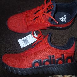 New Boys Size 7 Adidas