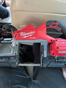 Milwaukee M18 FUEL Brushless Compact Band Saw