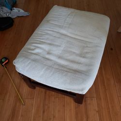 Ottoman/bench
