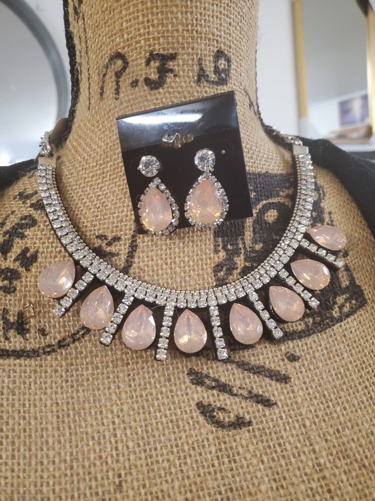 Set of 2 Black Felt Backing Pink Diamond Jewelry Set