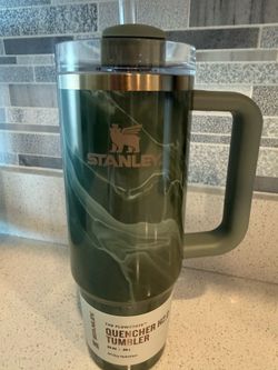 NEW Stanley 30 Oz Stainless Steel Ice 2.0 Straw Tumbler Agate Calacatta