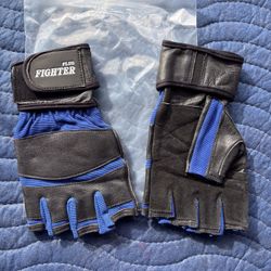 Plus Fighter XL Gym/Weightlifting Gloves