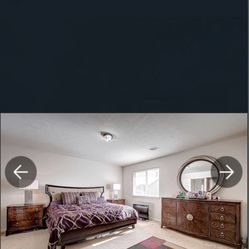 Beautiful King Bedroom set, 6 pieces, King Bed, 2 night stands, Armoire,dresser, mirror
