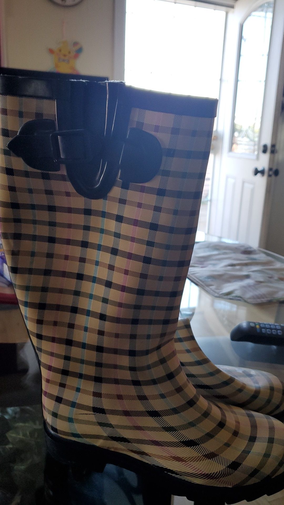 Size 8 woman Rain Boots