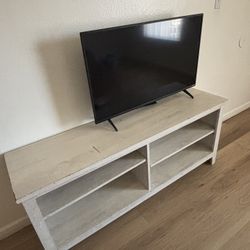 Tv Stand And Tv 
