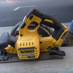 Dewalt Circular Saw 60v