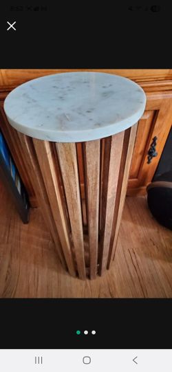 Kate And Laurel Drink Table 