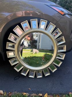 Wall mirror