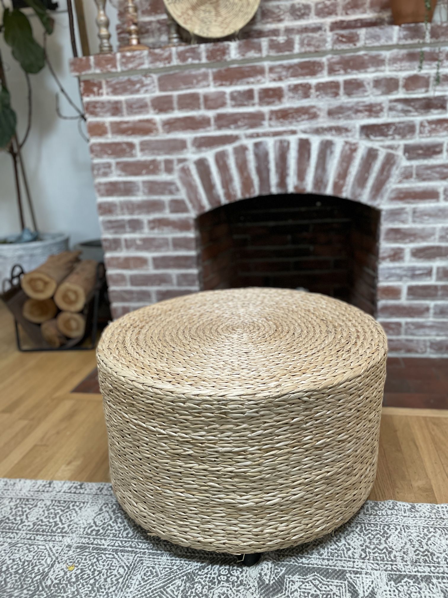 Beautiful Sea grass Ottoman