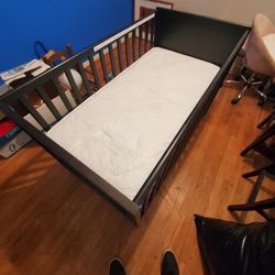 Crib With Mattress 