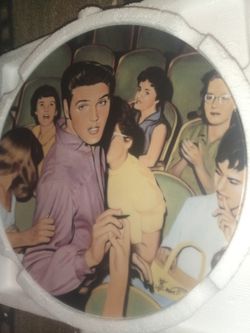 Elvis Presley With LOVE YOUNG AND WHILE Limited Collectors plate