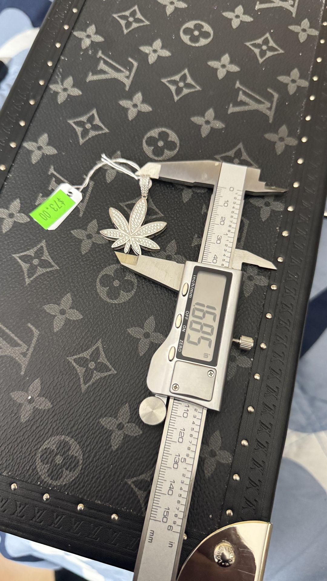 Weed Leaf Pendant Silver 925