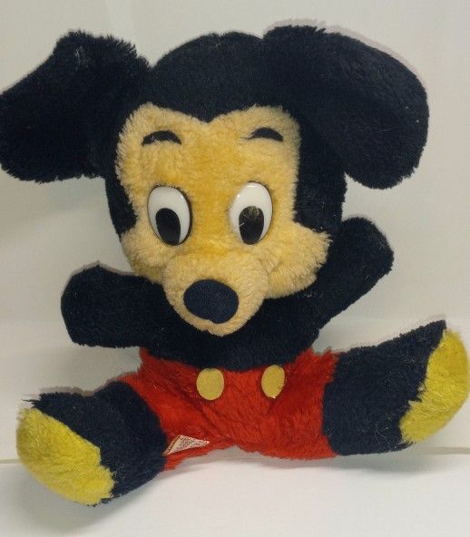 Vintage Mickey Mouse Stuffed Plush 9" Collectible R.Dakin 1970s Souvenir Nutshel