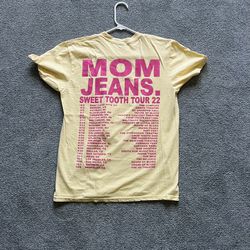 Mom Jeans. Sweet Tooth 2022 Tour Shirt With Dates (Medium)