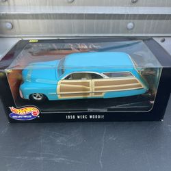 Hot Wheels Collectibles 1:18 1950 Mercury Woodie Diecast Car w/ Box