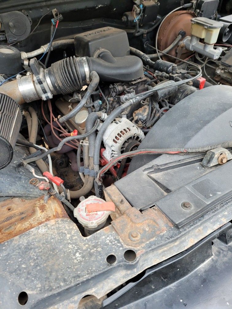 GM 5.7 Vortec 350 Engine