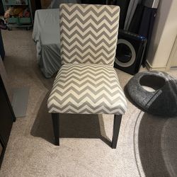 Dining Chairs $20