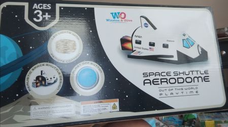 Space fort and kids watch
