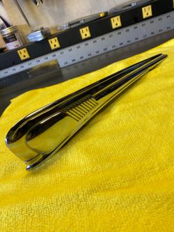 1940 Chevrolet hood ornament