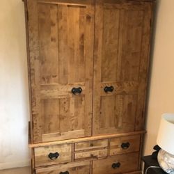 Laura Ashley 5pc Bedroom Furniture Set In Honey