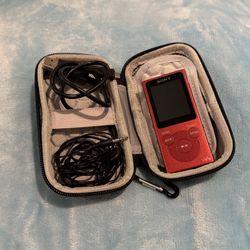 Sony Walkman MP4 Player w/case and Earbuds