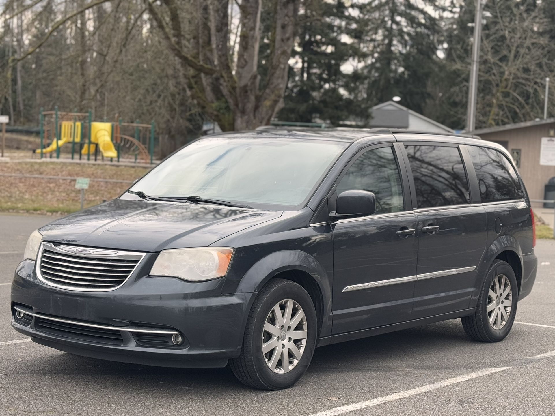 2013 Chrysler Town and country
