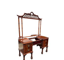 NY: Chippendale Style Vanity Desk