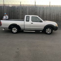Nissan Frontier