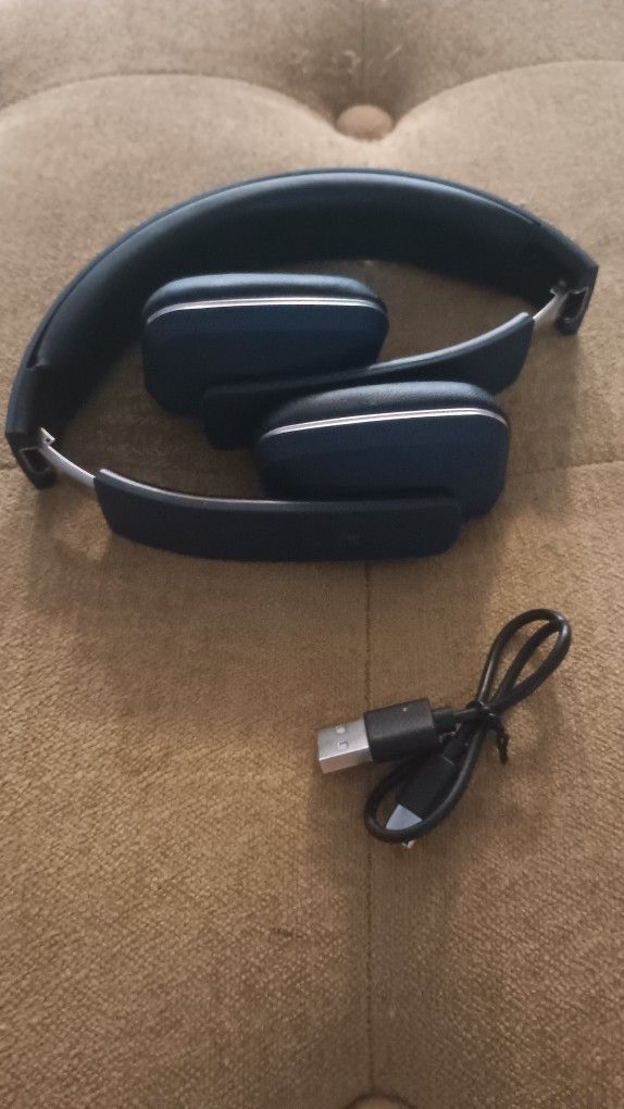 Zedd Solo 3 Dark Blue Bluetooth Headphones