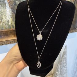 10K White Gold Natural Diamonds Pendant Necklace 