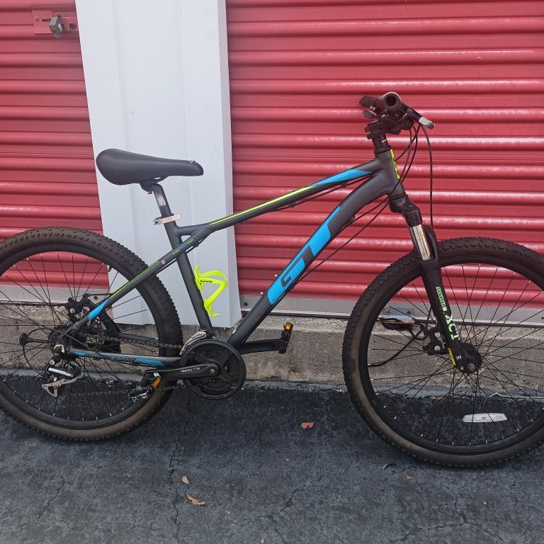 GT Mountain Bike
