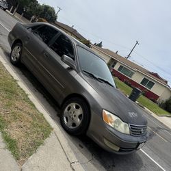 2005 Toyota Avalon 