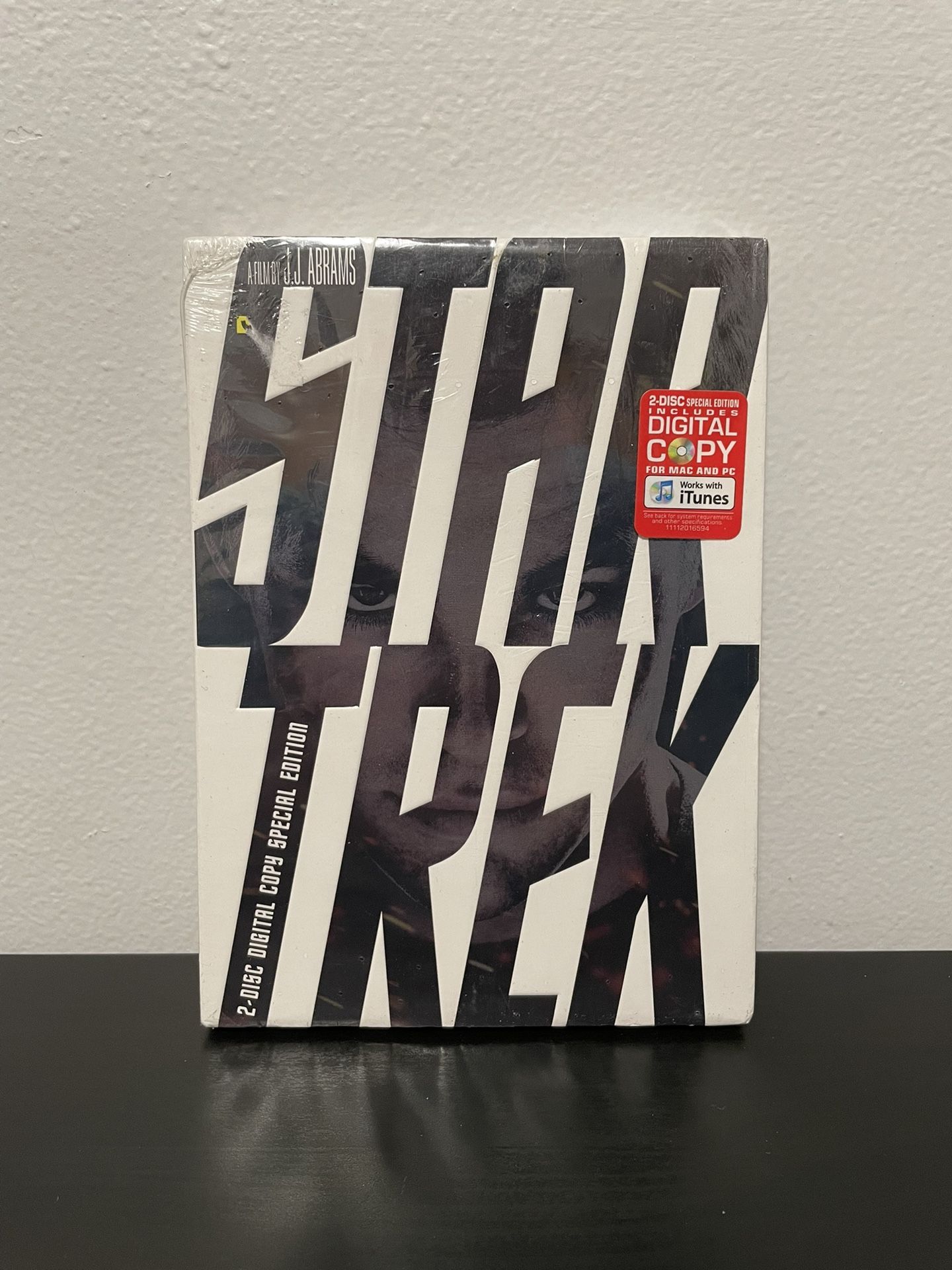 Star Trek DVD 2 Disc Special Edition NEW SEALED JJ Abrams Chris Pine Movie 2009