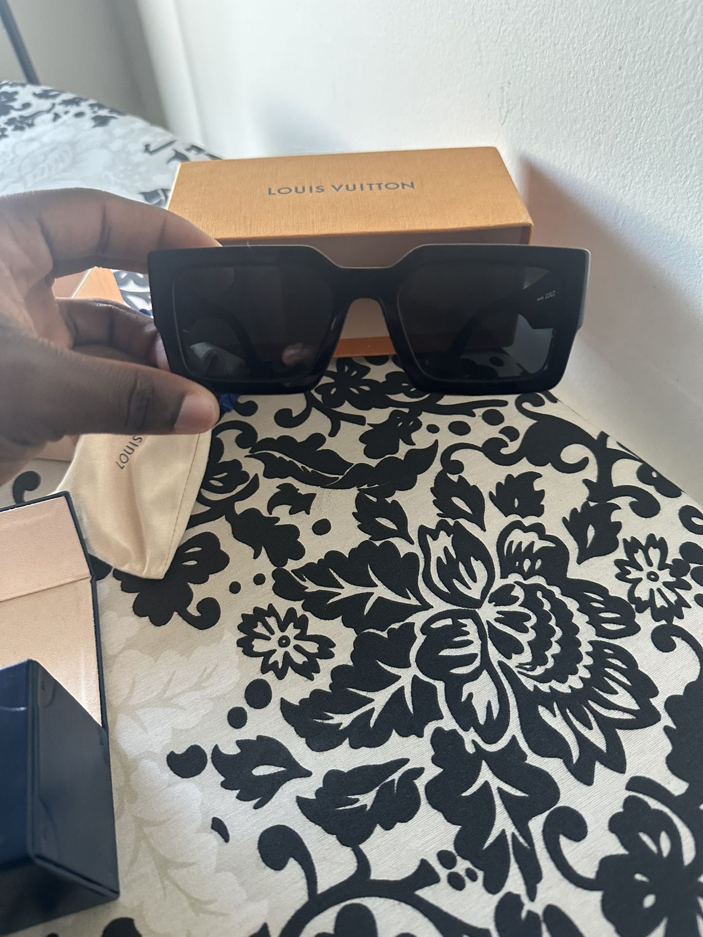 Louis Vuitton Sunglasses 