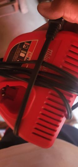 M12 Brand New Milwuakke Charger