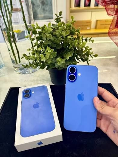 iPhone 16
