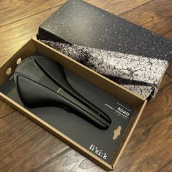 Fizik Antares 00 Versus Evo Saddle - 146mm