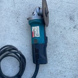 Makita Grinder 