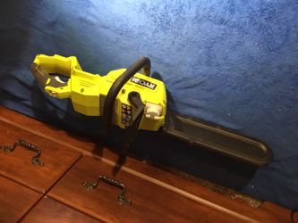 Ryobi 40V Cordless CHAINSAW! 💥💥. Powerful saw, only 40 tomorrow (Sat) Only 💥💥👍🏽👍🏽☀️☀️☀️💸💸