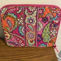 Brand New Vera Bradley Floral Zippered Laptop Sleeve 