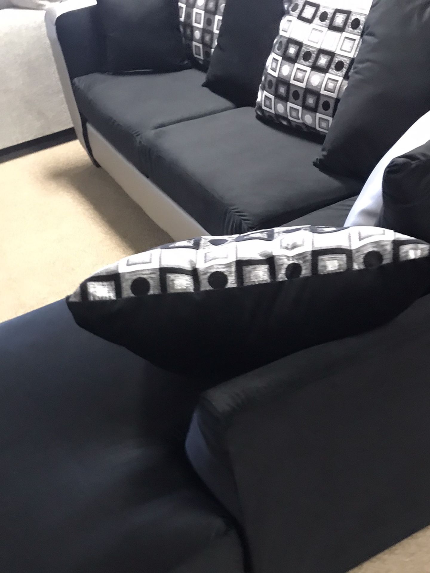 Breanne New Two tone Couch With Pillows
