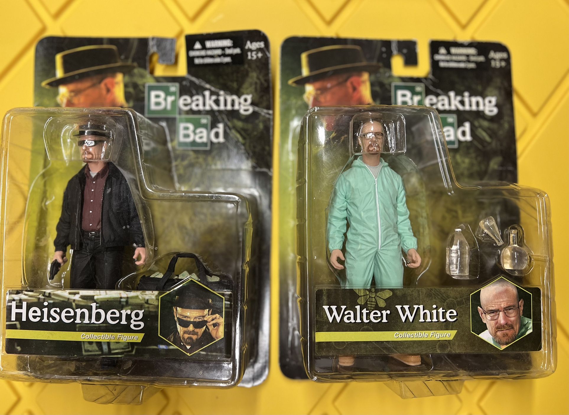 2 Breaking Bad Figures - Walter White and Heisenberg