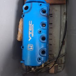 Honda VTec 4 Cylinder Motor PENDING