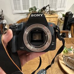Sony A390 DSLR Camera Body Only w/ Charger – Menu Button Not Working – $85 – Read Description