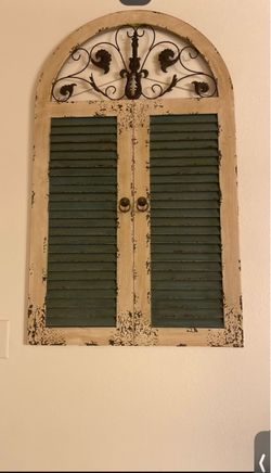 Farmhouse wall decor/shabby chic