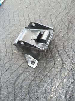 Olds 455 motor mount