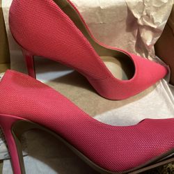 Bright Pink Pumps 