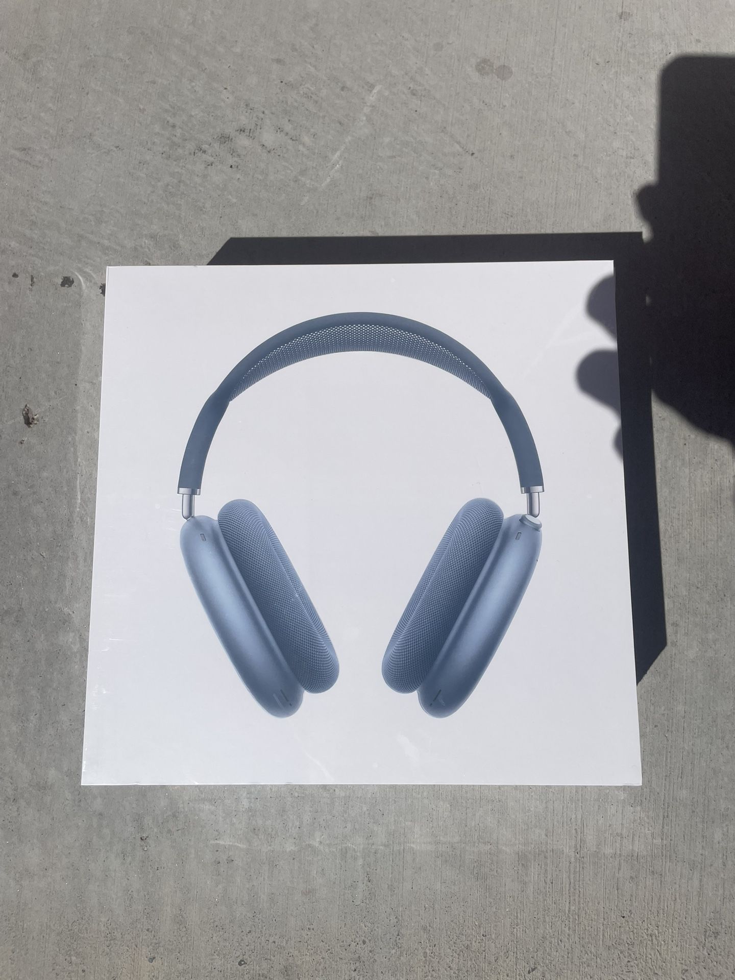 Blue EarPods Max