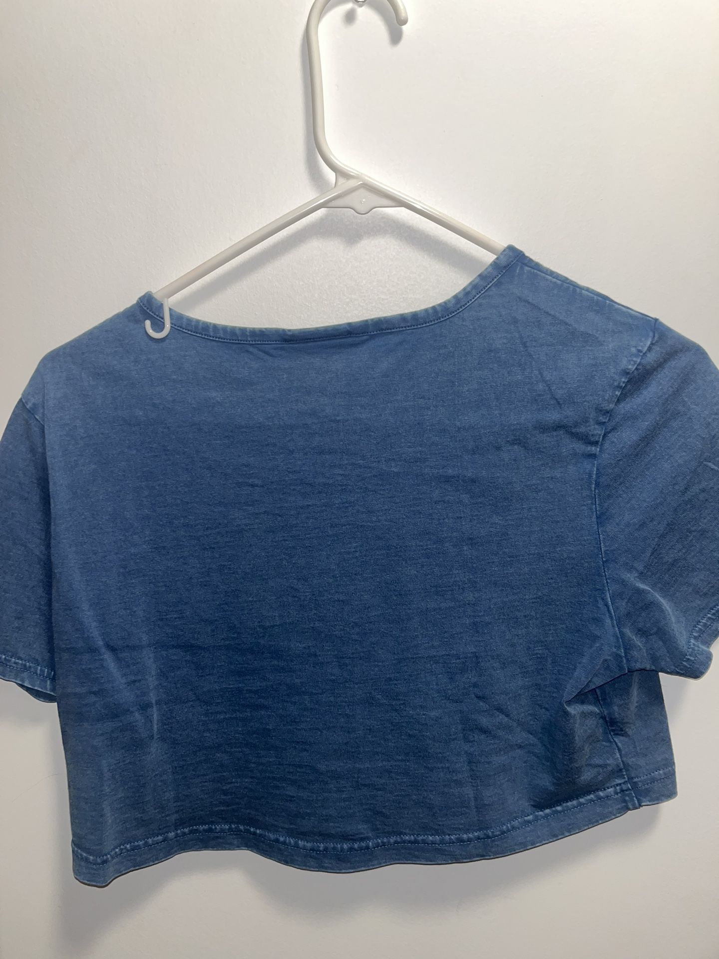 gymshark “ legacy washed” crop top for Sale in Tampa, FL - OfferUp